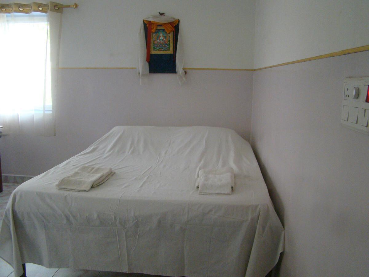 Tara Guest House Bodh Gaya Exteriör bild
